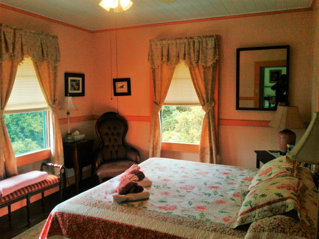 Maureen'S Bed And Breakfast Hilo Exterior photo