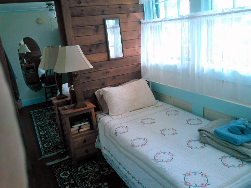 Maureen'S Bed And Breakfast Hilo Exterior photo